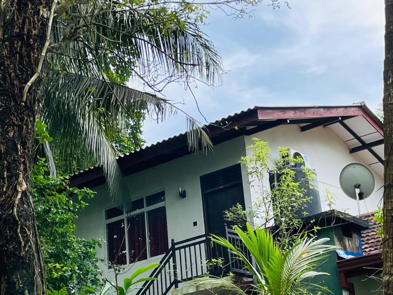 Chami'S Home Stay Mirissa Exterior photo